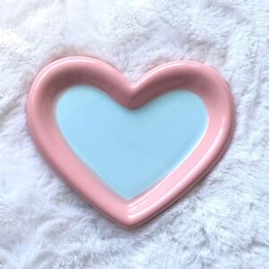 New Heart Shaped Ceramic Cat Plate Pastel Pink Blue Whisker Fatigue Relief Dish